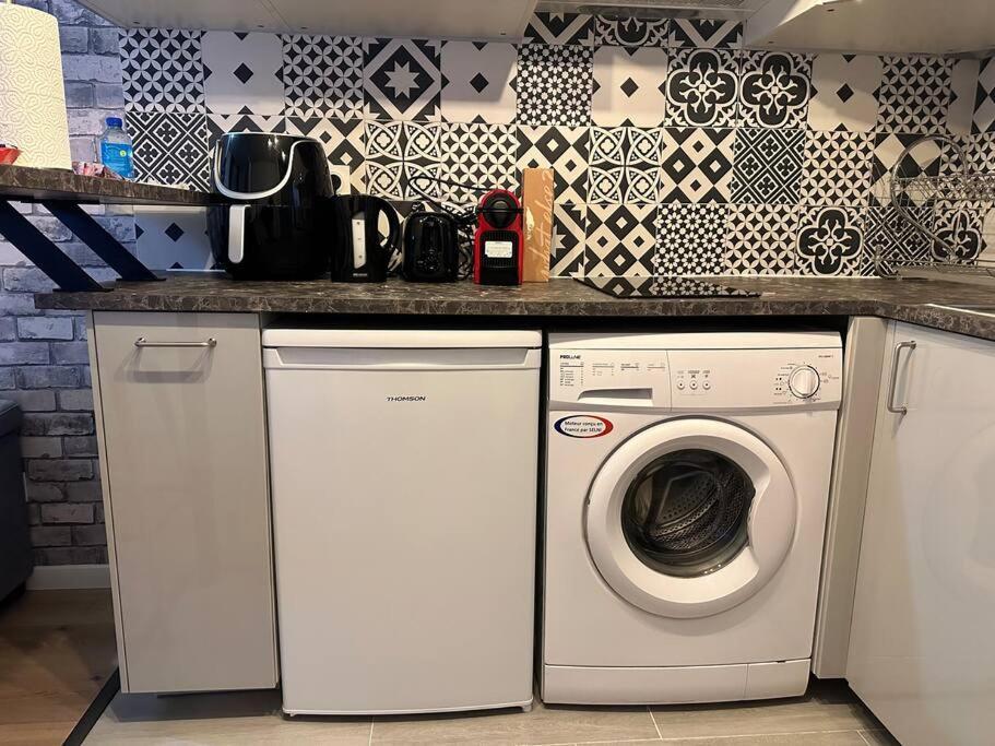 Studio Moderne Proche Disney Land บุสซี-แซ็ง-ฌอร์ฌ ภายนอก รูปภาพ